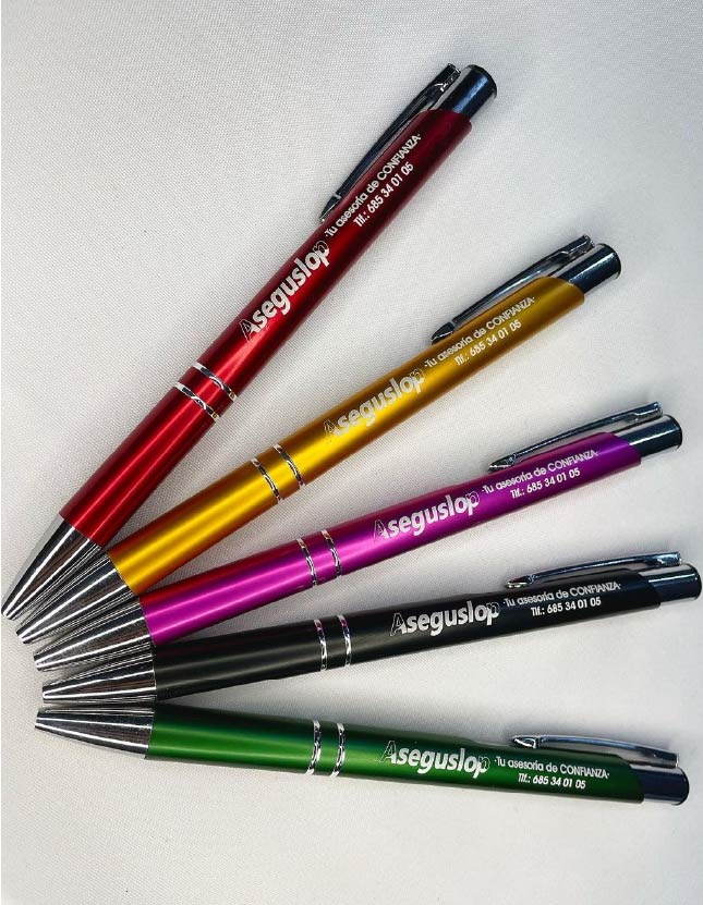 Personalización de bolígrafos Dany Llamas en León